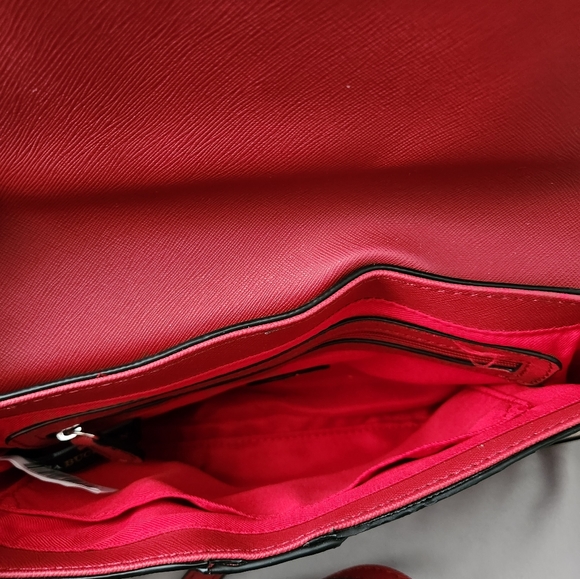 Red Crossbody Purse - Picture 6 of 10